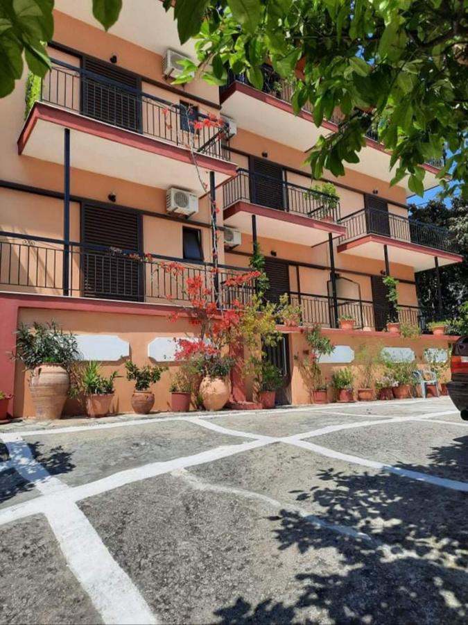 Emilios See View Apartment 巴尔巴蒂 外观 照片